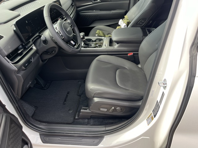 2026 Kia Carnival SX photo 21