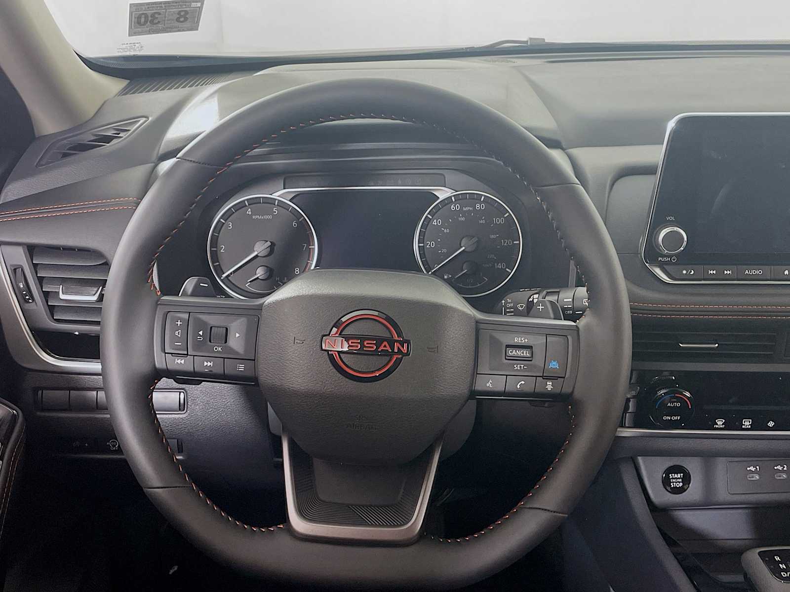 2025 Nissan Rogue photo 9