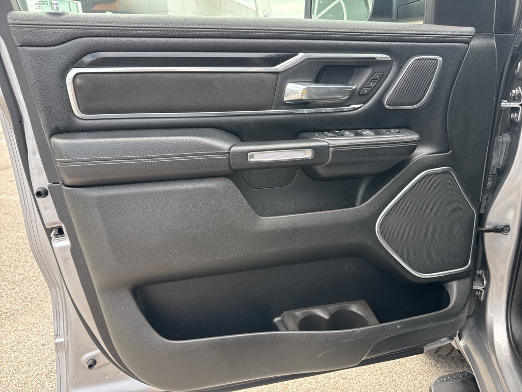 2022 Ram 1500 Laramie photo 9