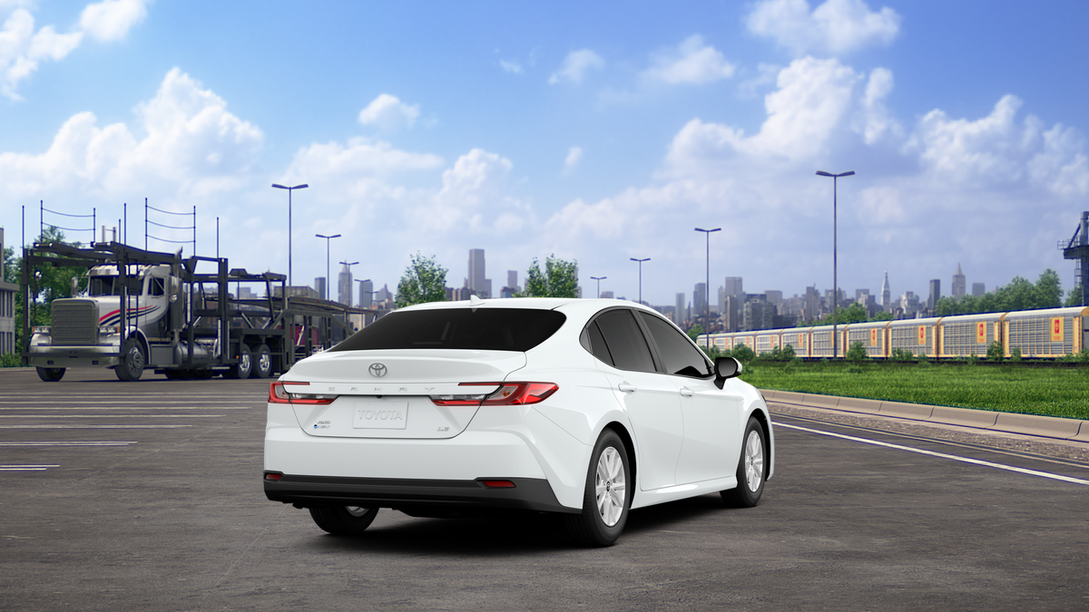 2025 Toyota Camry LE photo 8