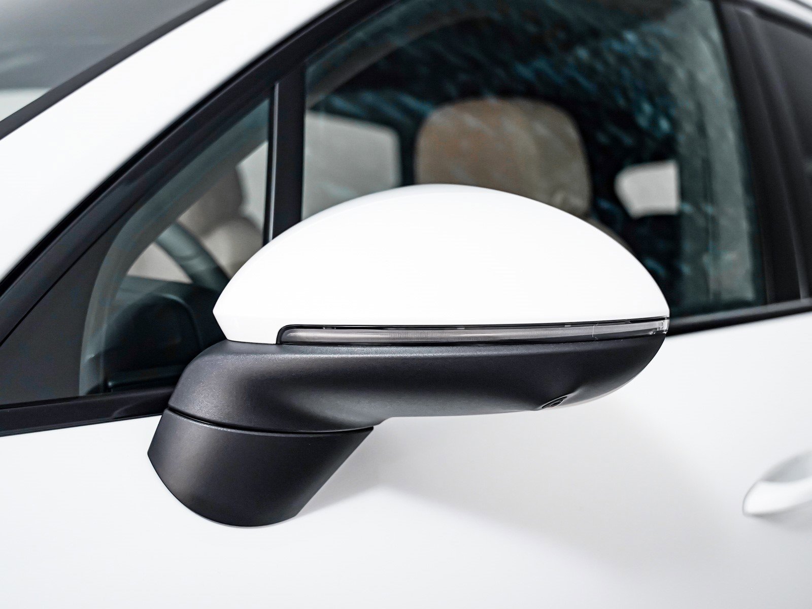 2025 Porsche Cayenne photo 25