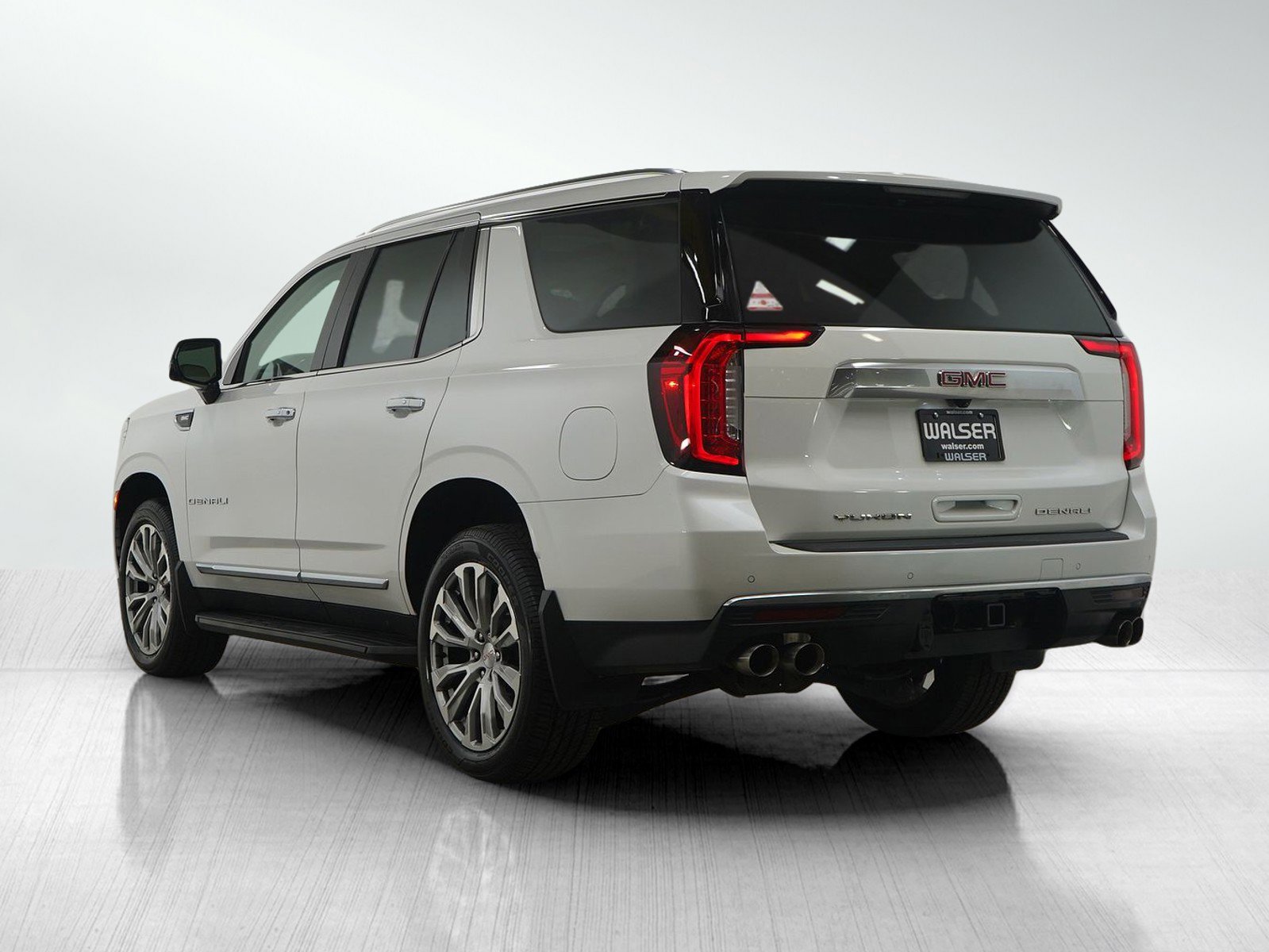 2021 Gmc Yukon Denali photo 3