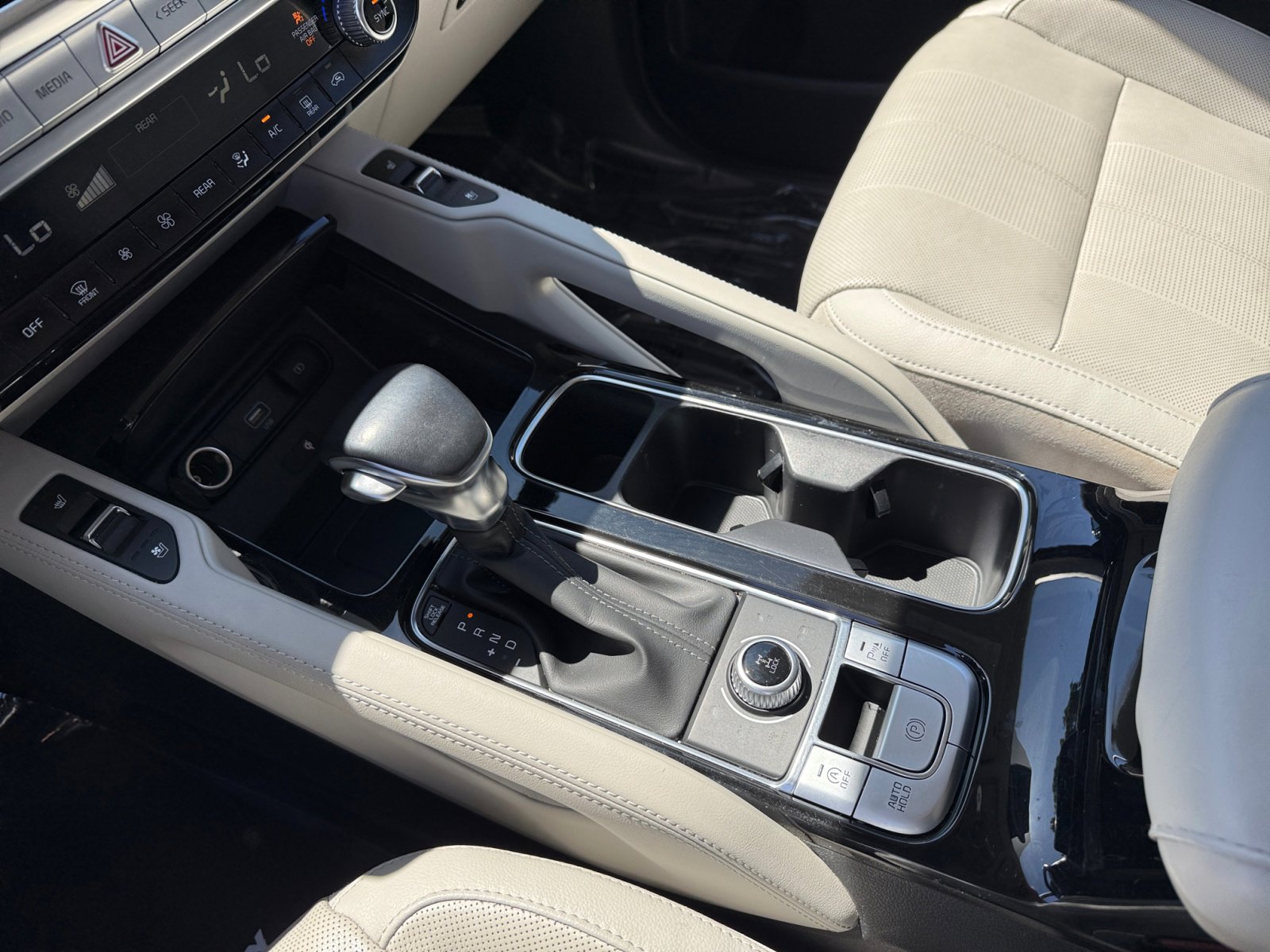 2022 Kia Telluride EX photo 12