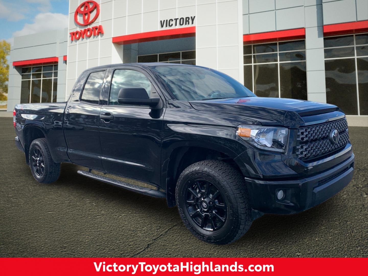 2020 Toyota Tundra SR5's photo