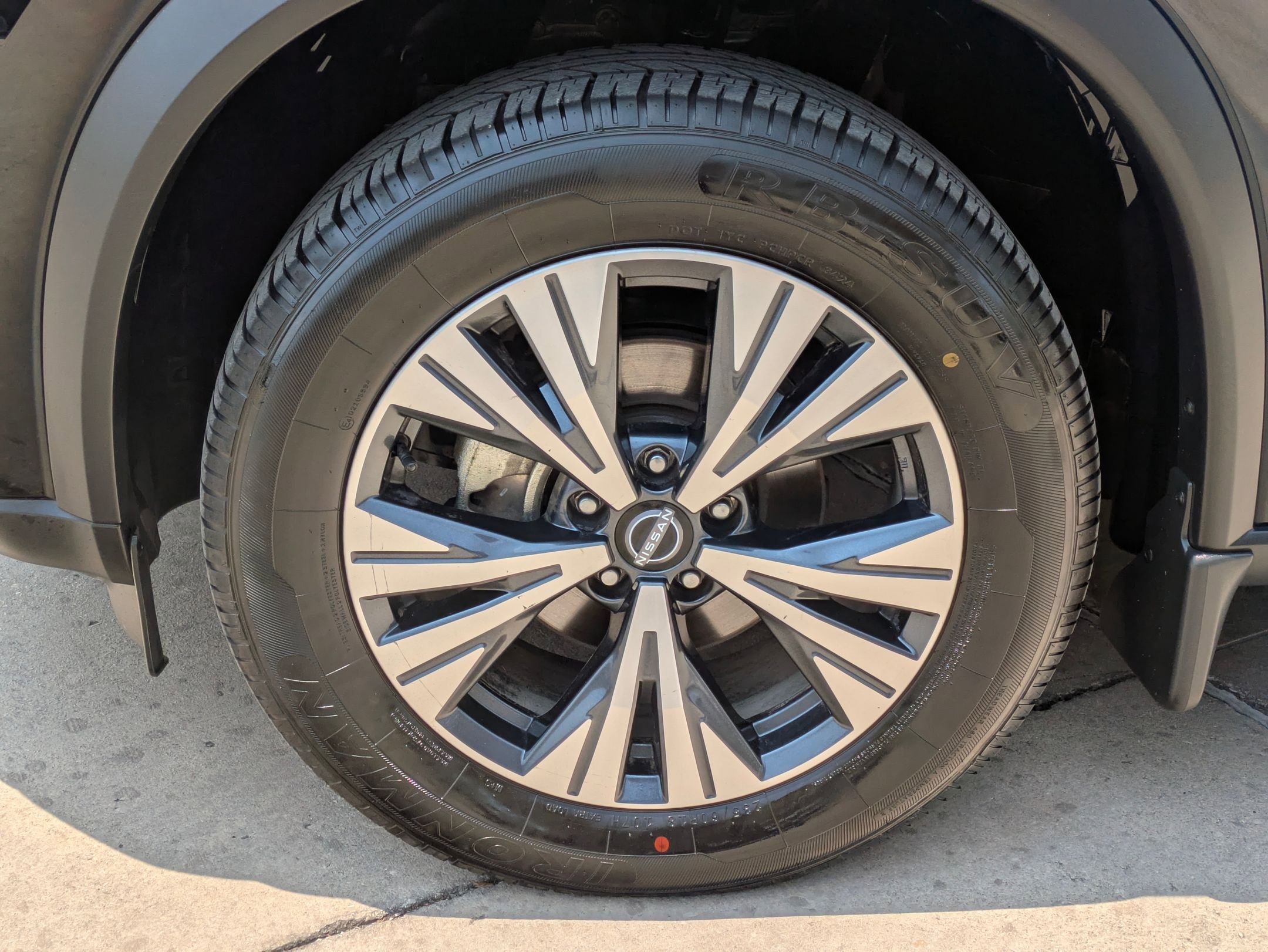 2023 Nissan Rogue SV photo 29