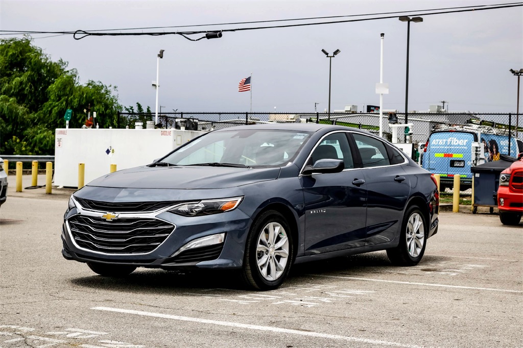 2025 Chevrolet Malibu 1LT photo 9