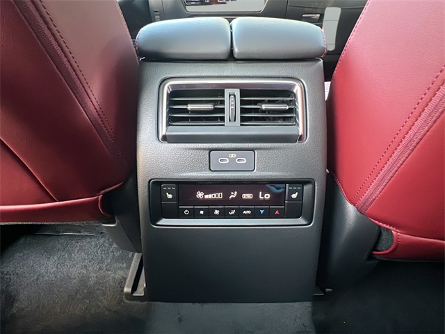 2025 Mazda CX-70 Plug-in Hybrid Premium Plus photo 16