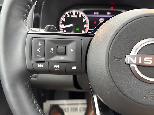2025 Nissan Pathfinder SL photo 29