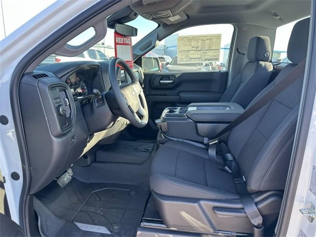 2026 Chevrolet Silverado 1500 photo 4