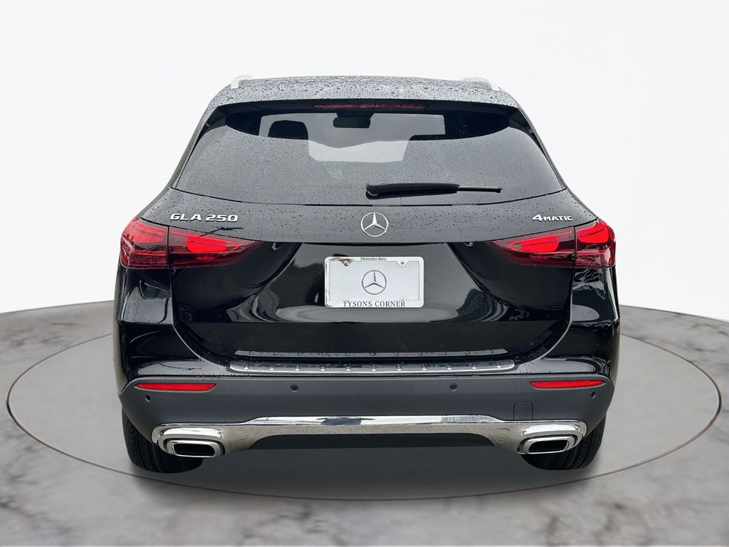 2025 Mercedes Benz GLA 250 4MATIC photo 4