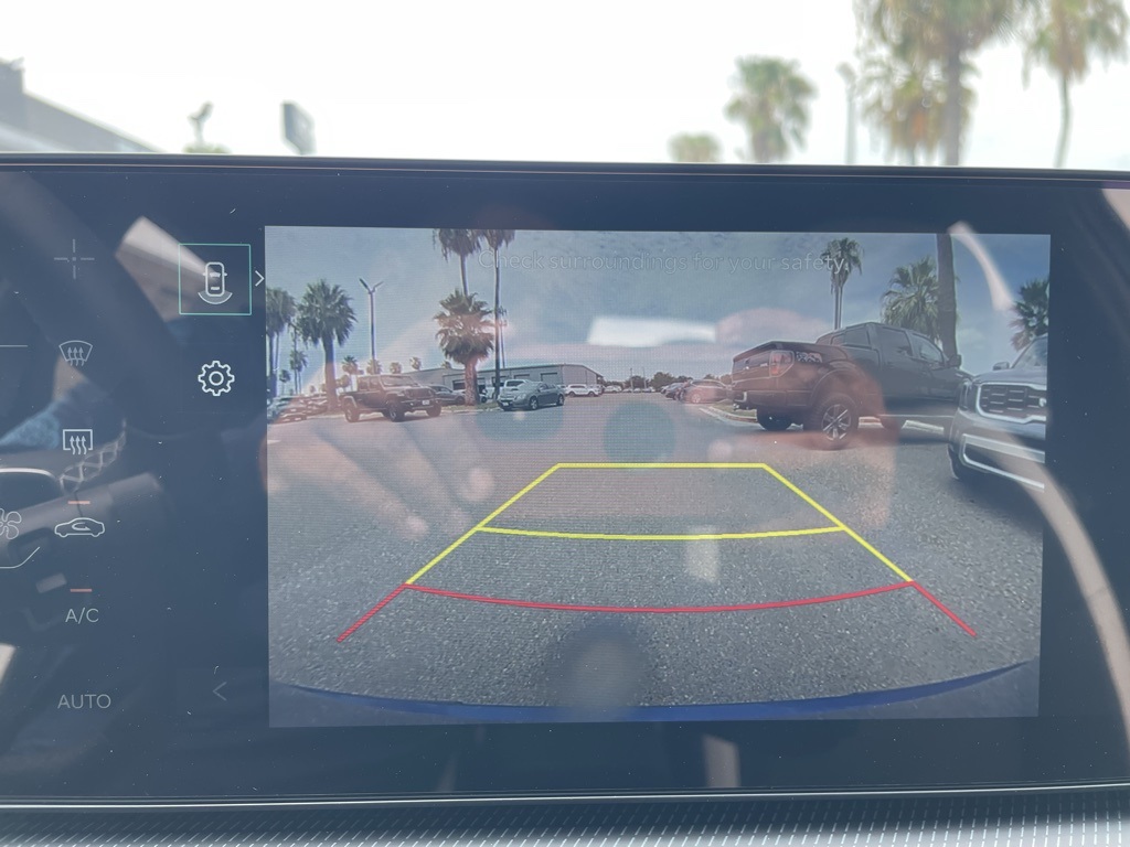 2025 Kia K4 GT-Line photo 12