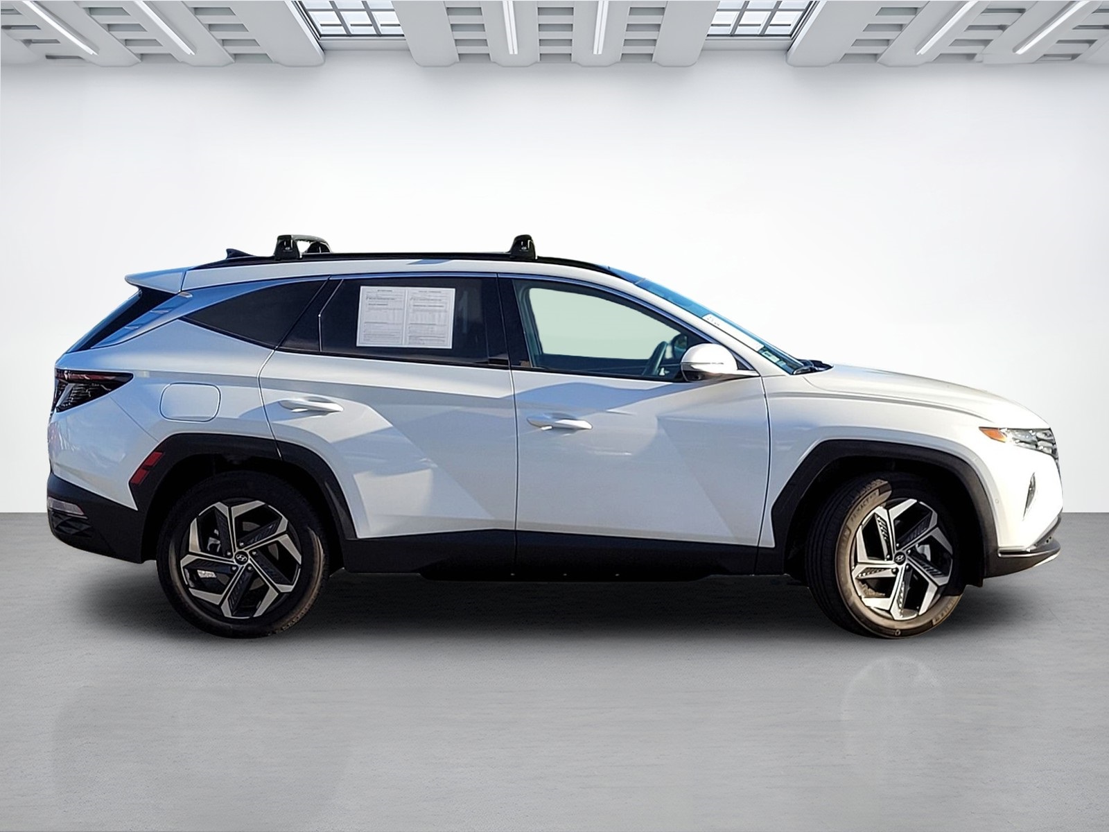 2024 Hyundai Tucson Plug-in Hybrid Limited photo 3