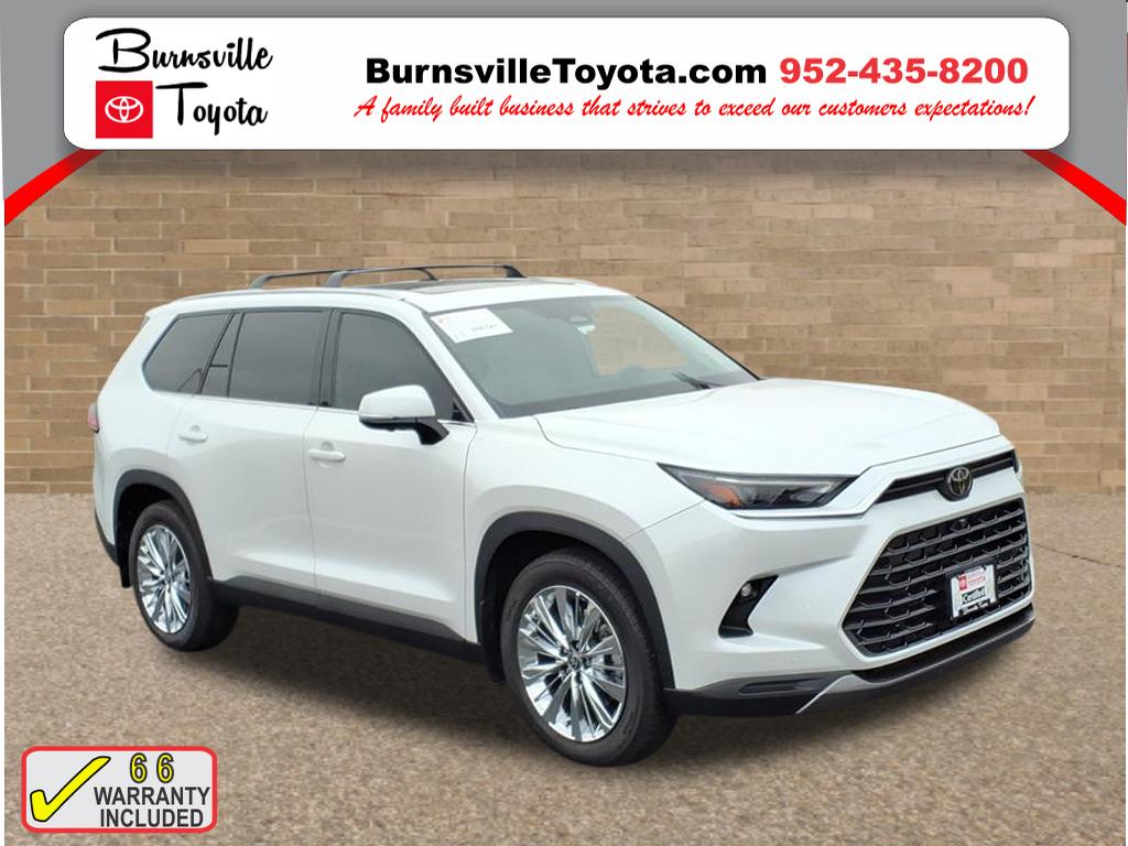 2024 Toyota Grand Highlander Platinum's photo