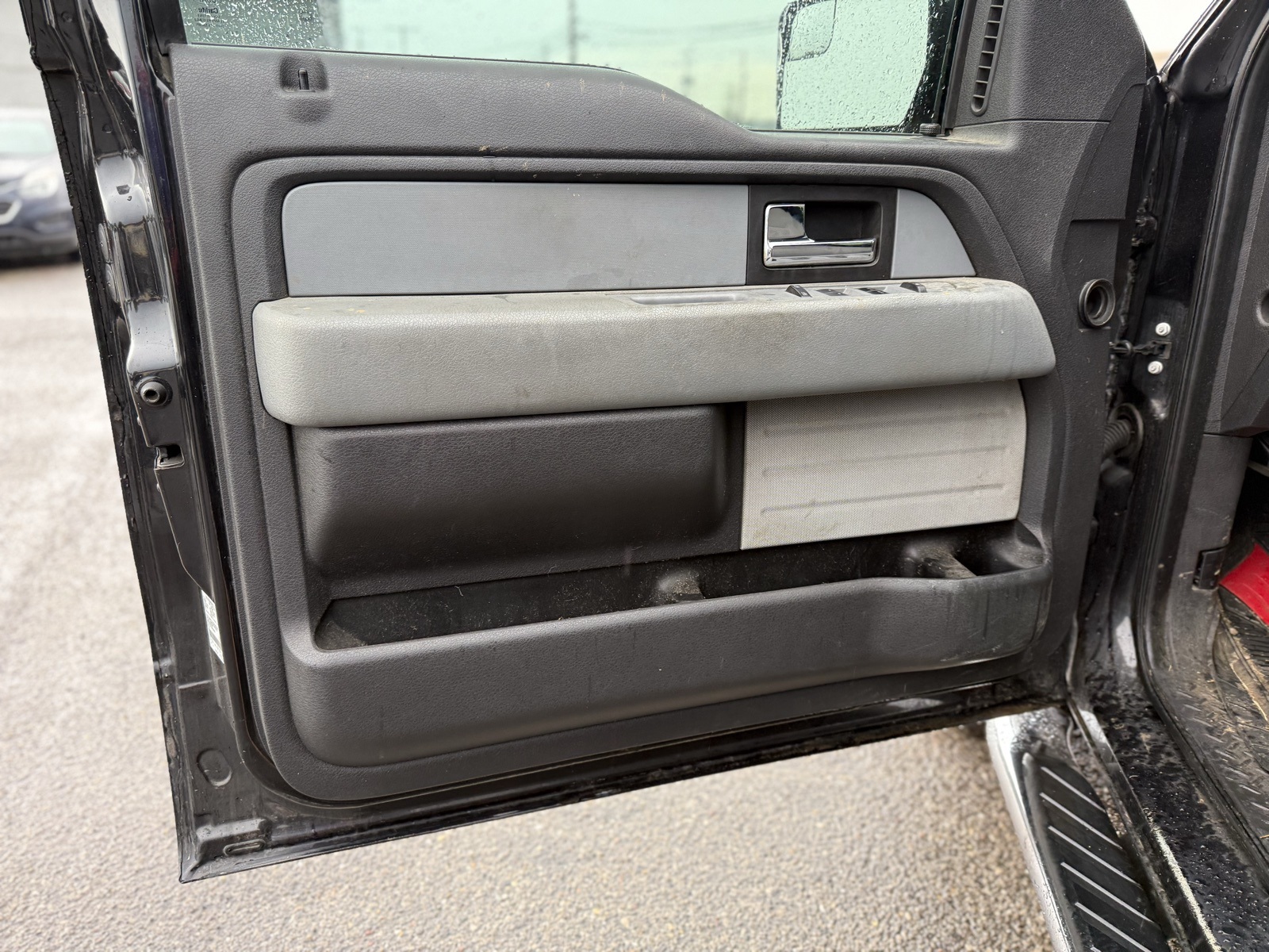 2014 Ford F-150 XLT photo 9