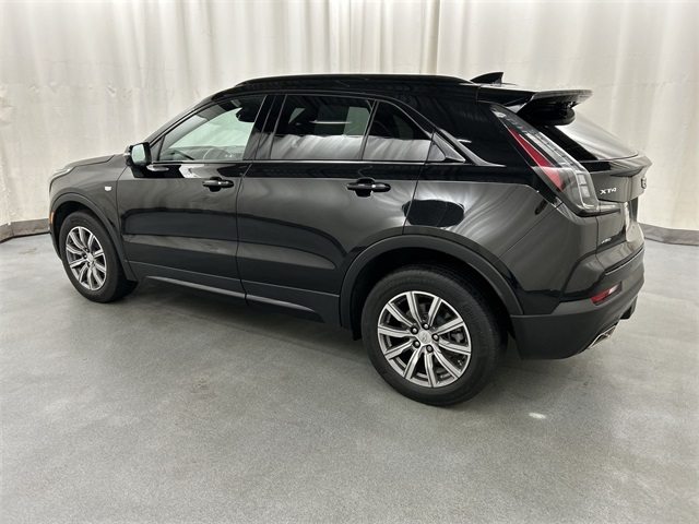 2023 Cadillac XT4 Sport photo 3