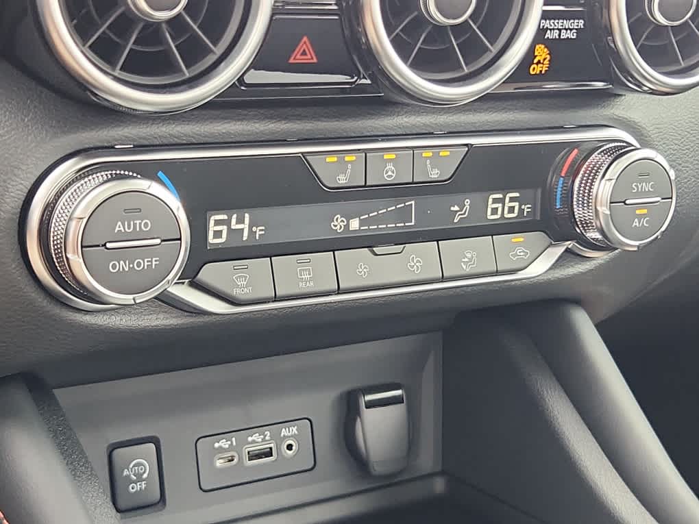 2025 Nissan Sentra SR photo 16