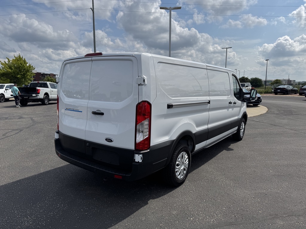 2025 Ford Transit photo 5
