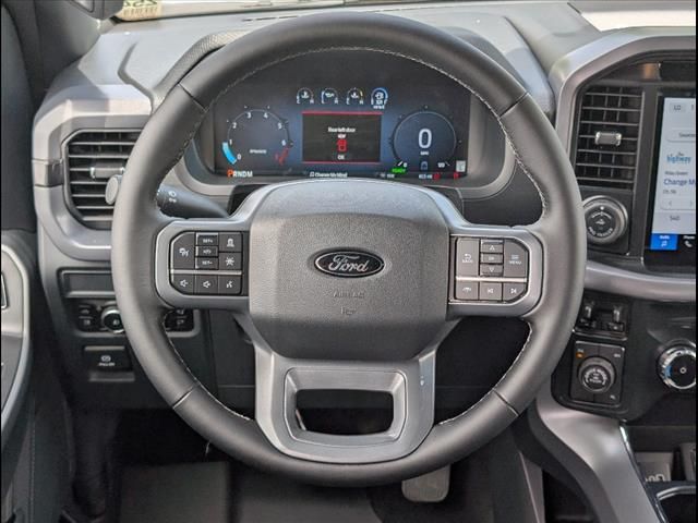 2025 Ford F-150 XLT photo 7