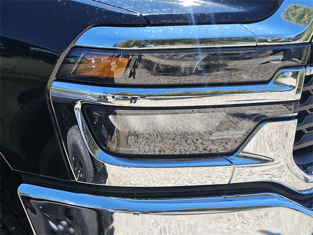 2025 Ram 2500 Big Horn photo 3