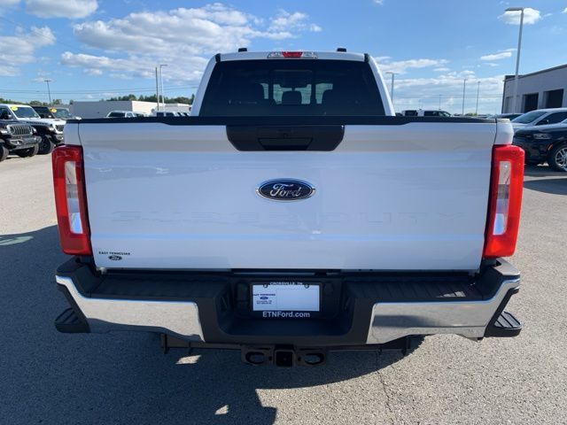 2024 Ford F-350 photo 6