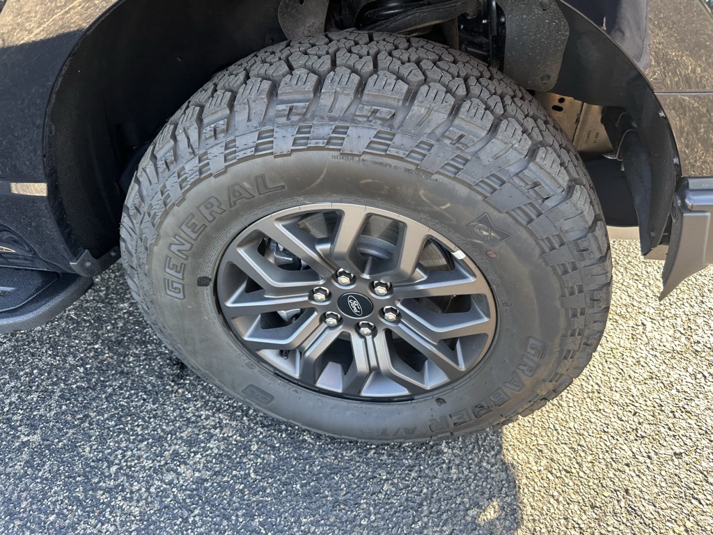 2025 Ford F-150 Tremor photo 30