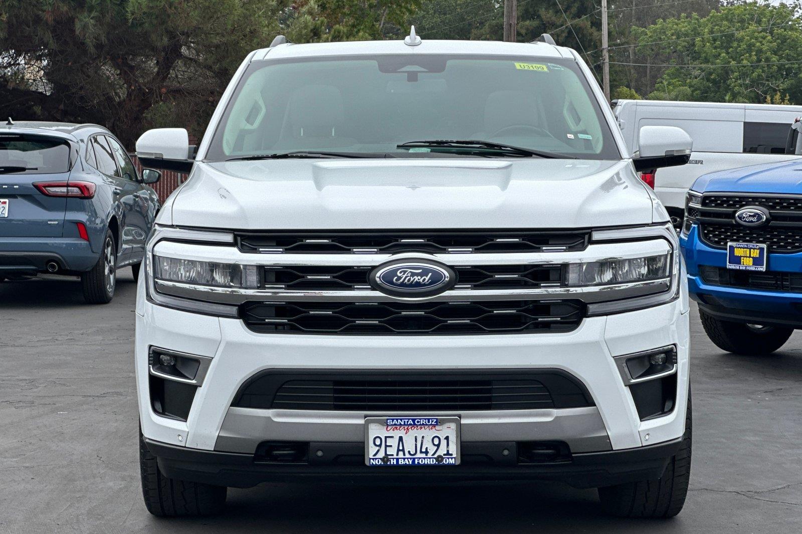 2023 Ford Expedition MAX Limited photo 32