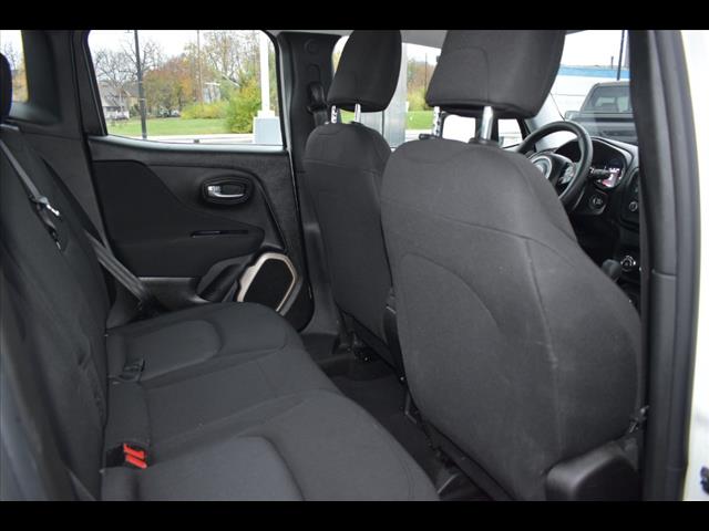 2017 Jeep Renegade Sport photo 4