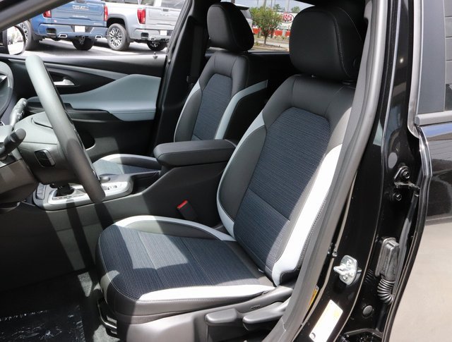 2025 Buick Envista Preferred photo 8
