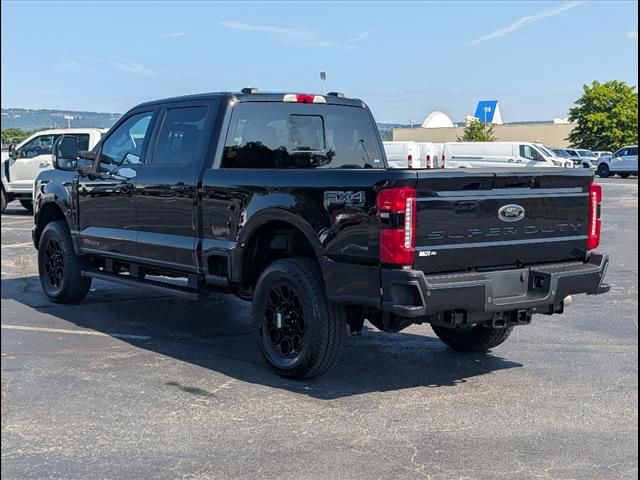 2025 Ford F-250 Lariat photo 4