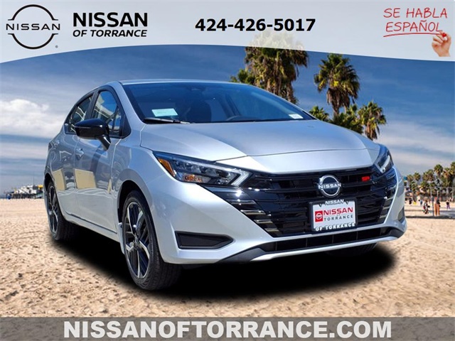 2025 Nissan Versa Sedan SR's photo