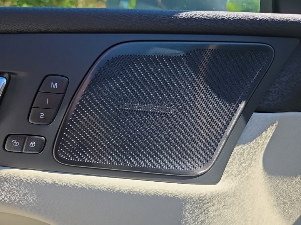 2021 Volvo XC60 T5 Inscription photo 11