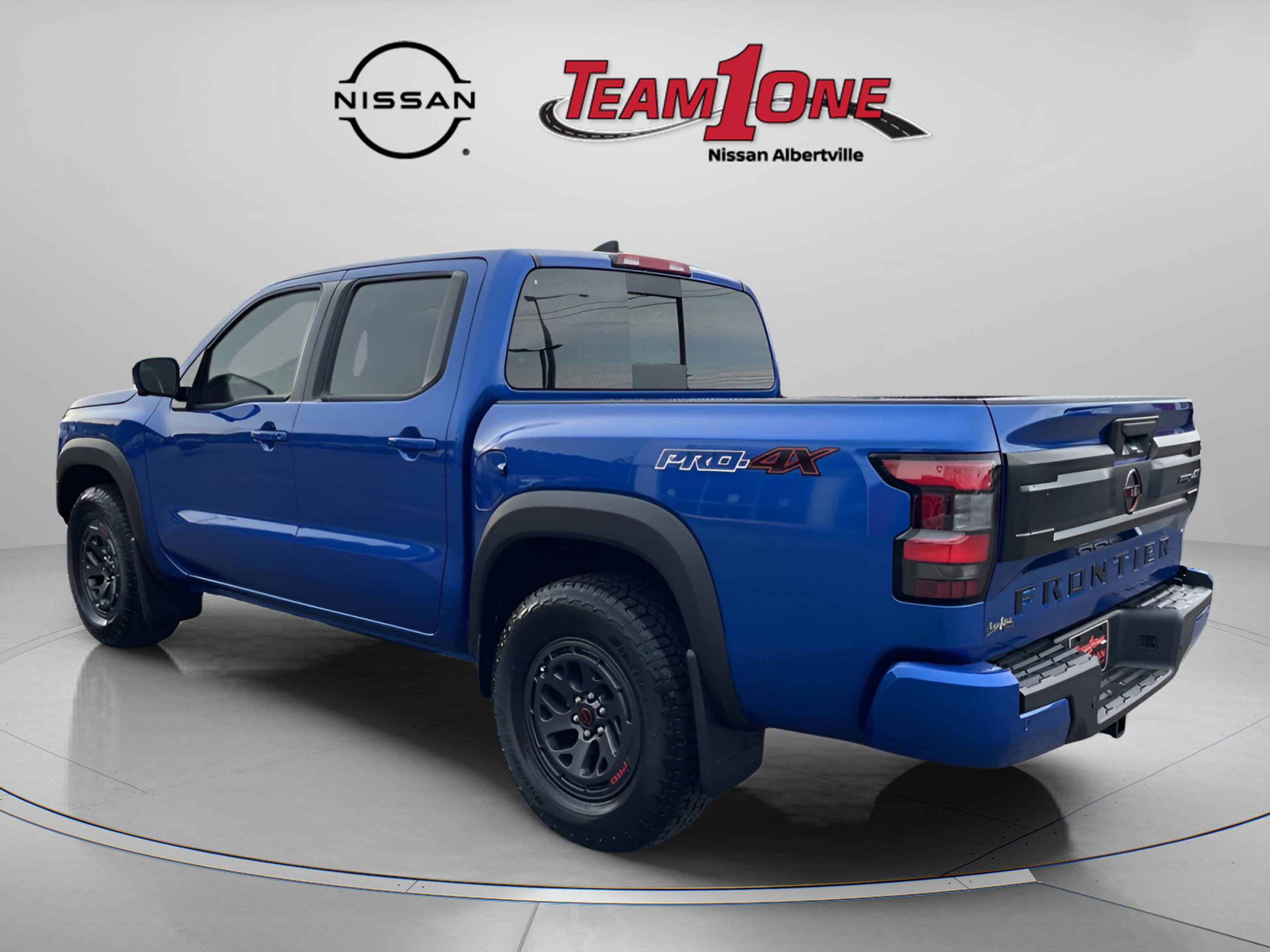 2026 Nissan Frontier PRO-4X photo 3