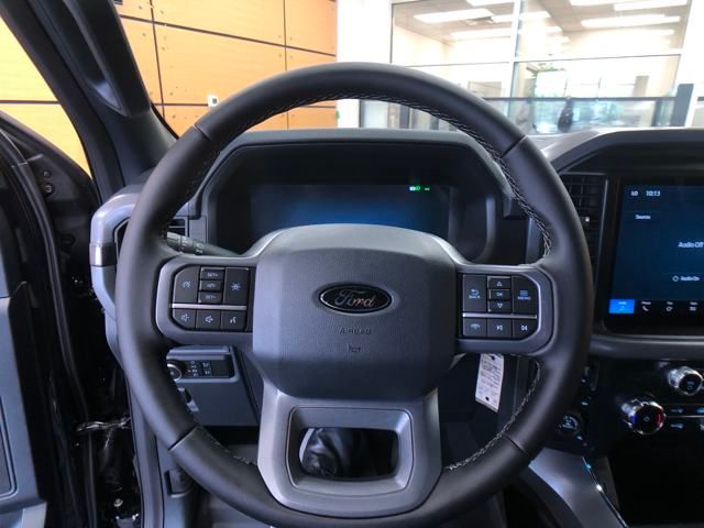 2025 Ford F-150 XLT photo 13