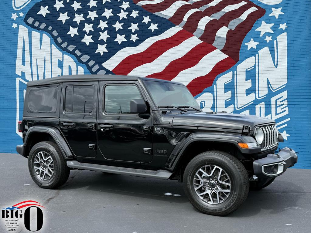2025 Jeep Wrangler 4-Door Sahara's photo
