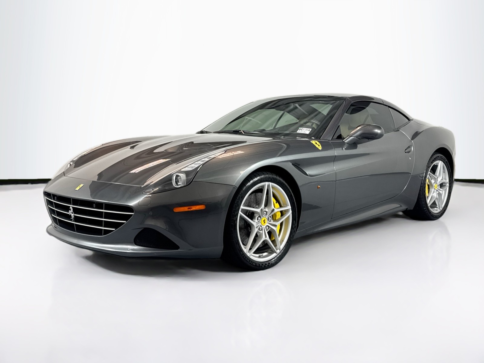 2017 Ferrari California T Base