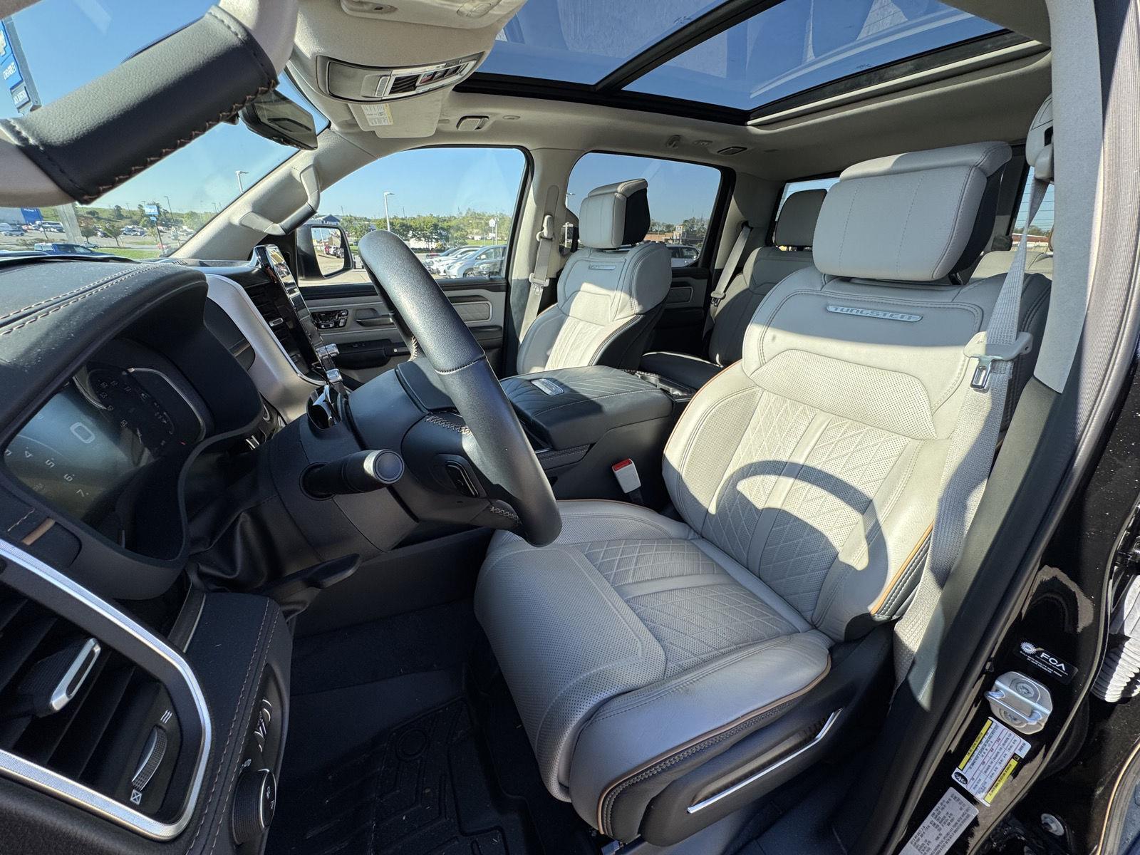 2025 Ram 1500 photo 2