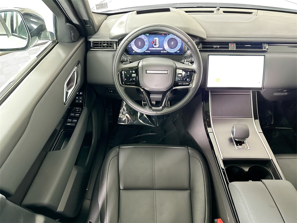 2026 Land Rover Range Rover Velar SE photo 20