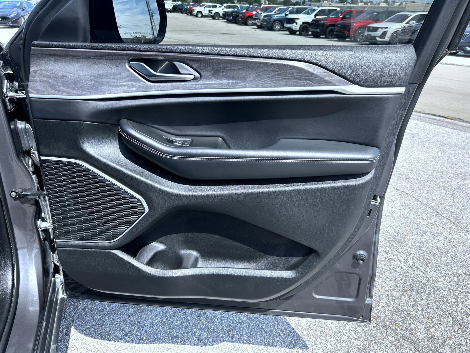 2021 Jeep Grand Cherokee Limited photo 13