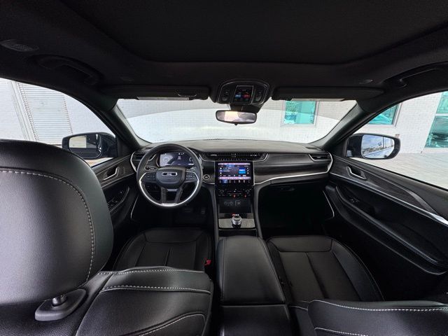 2024 Jeep Grand Cherokee Limited photo 24