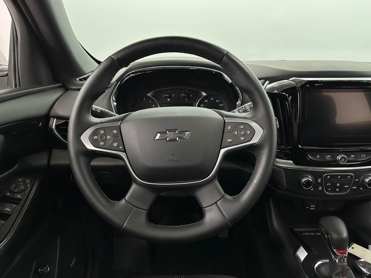 2023 Chevrolet Traverse RS photo 5