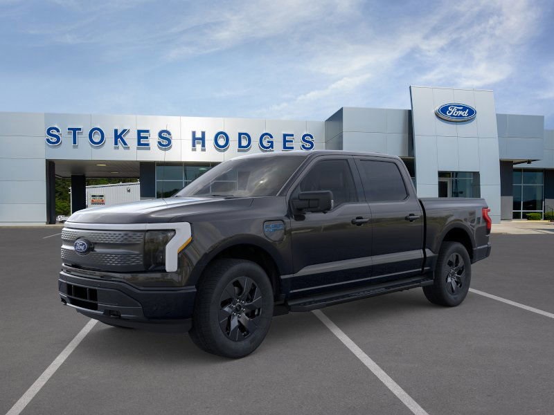 2025 Ford F-150 Lightning Flash's photo