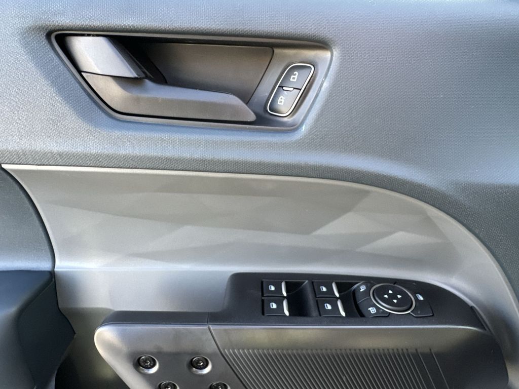 2025 Ford Maverick Lariat photo 14