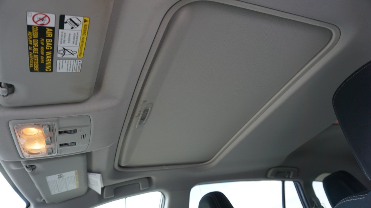 2013 Toyota RAV4 XLE photo 10
