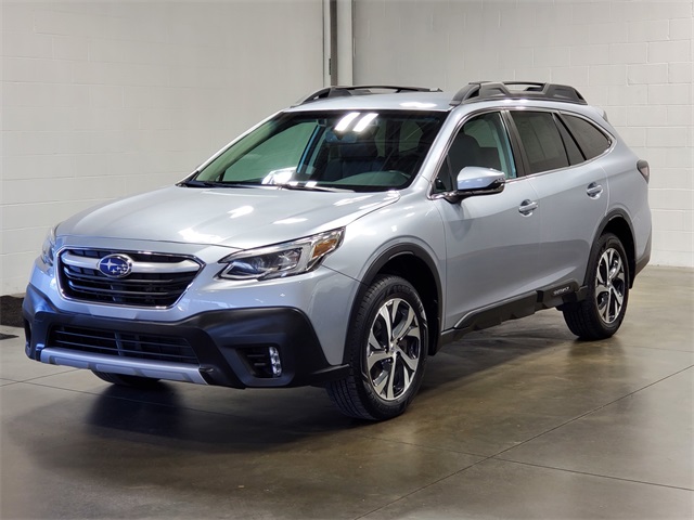 2020 Subaru Outback Limited photo 2