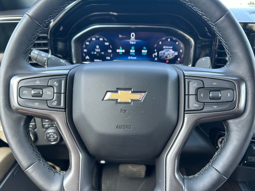 2023 Chevrolet Silverado 1500 High Country photo 16