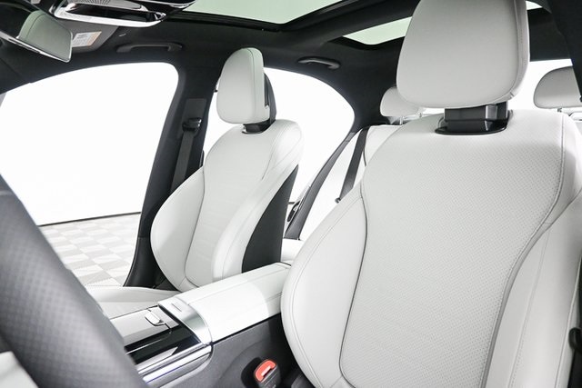 2025 Mercedes Benz C 300 4MATIC photo 6