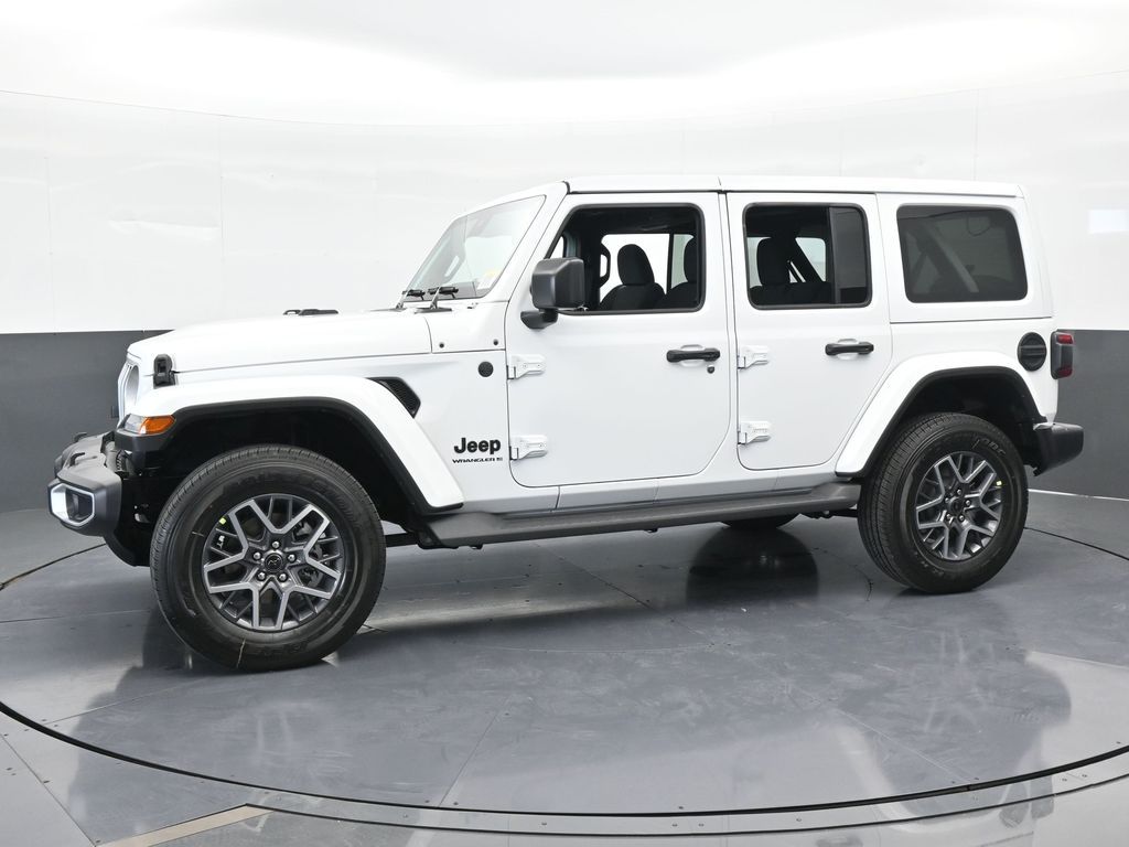 2025 Jeep Wrangler Sahara photo 2