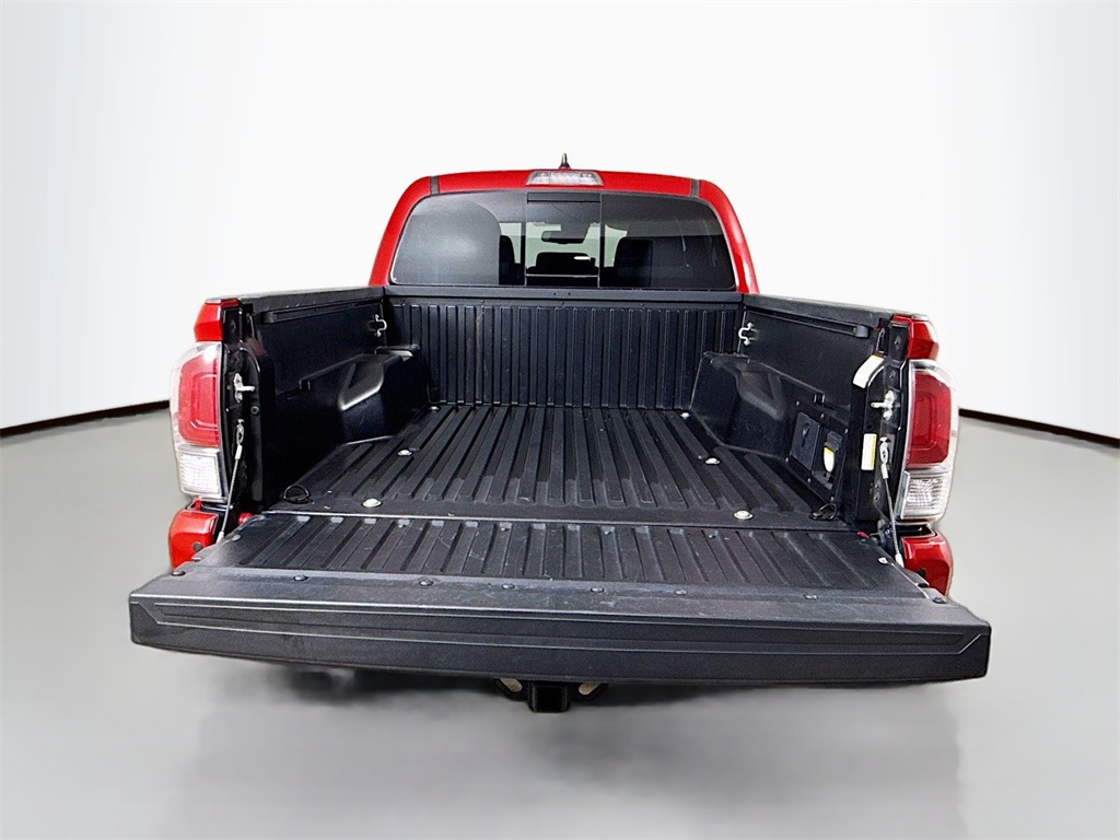 2022 Toyota Tacoma TRD Off-Road photo 5