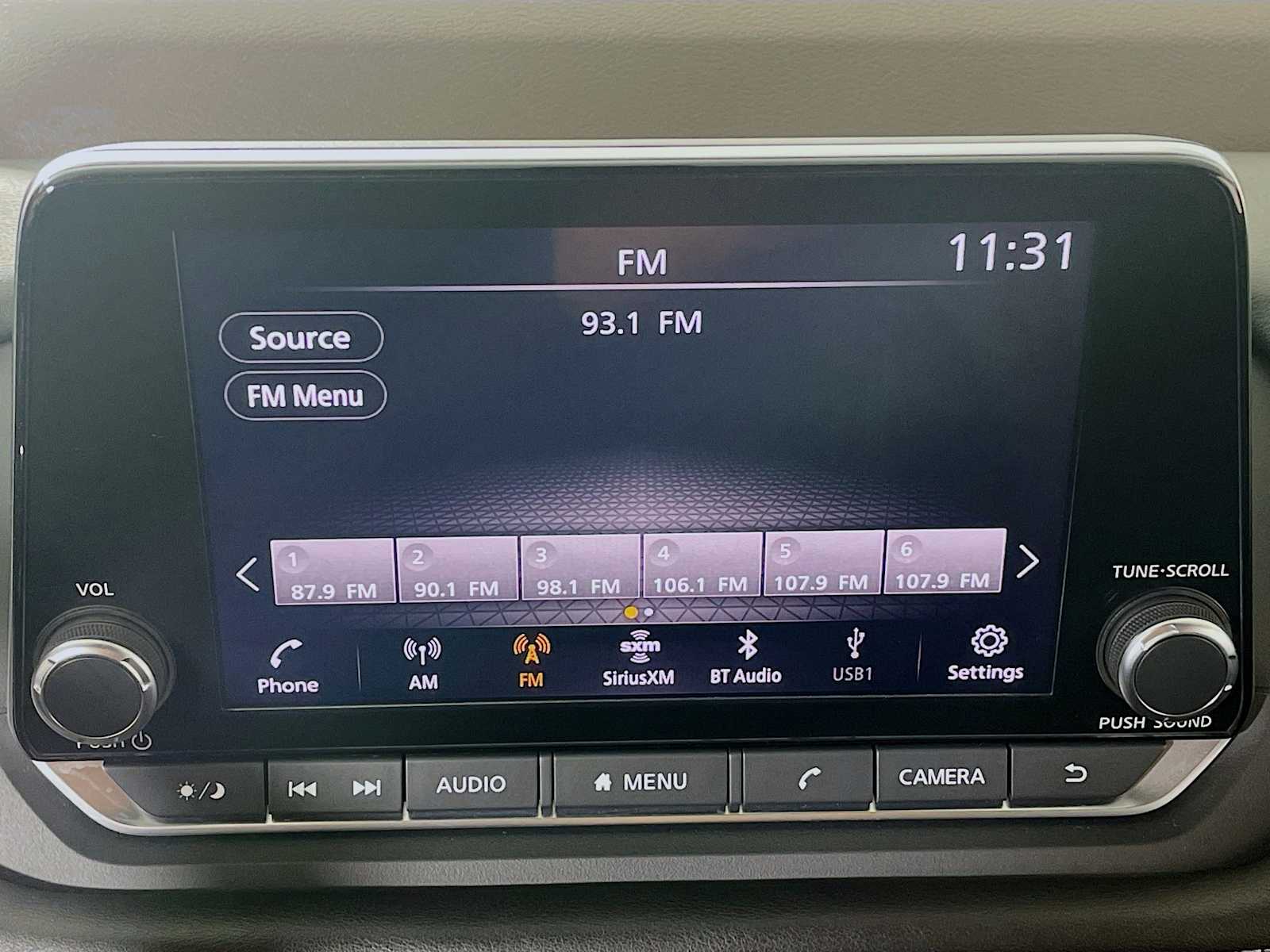 2022 Nissan Rogue SV photo 9