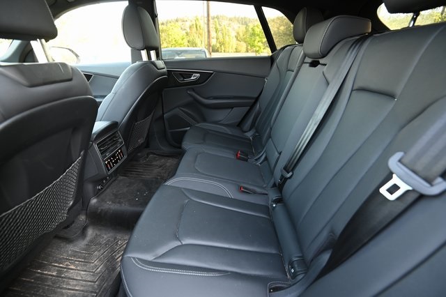 2021 Audi Q8 55 Prestige photo 6